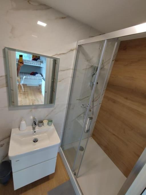 Holiday House Hona Lux Velike Lasce Zewnętrze zdjęcie