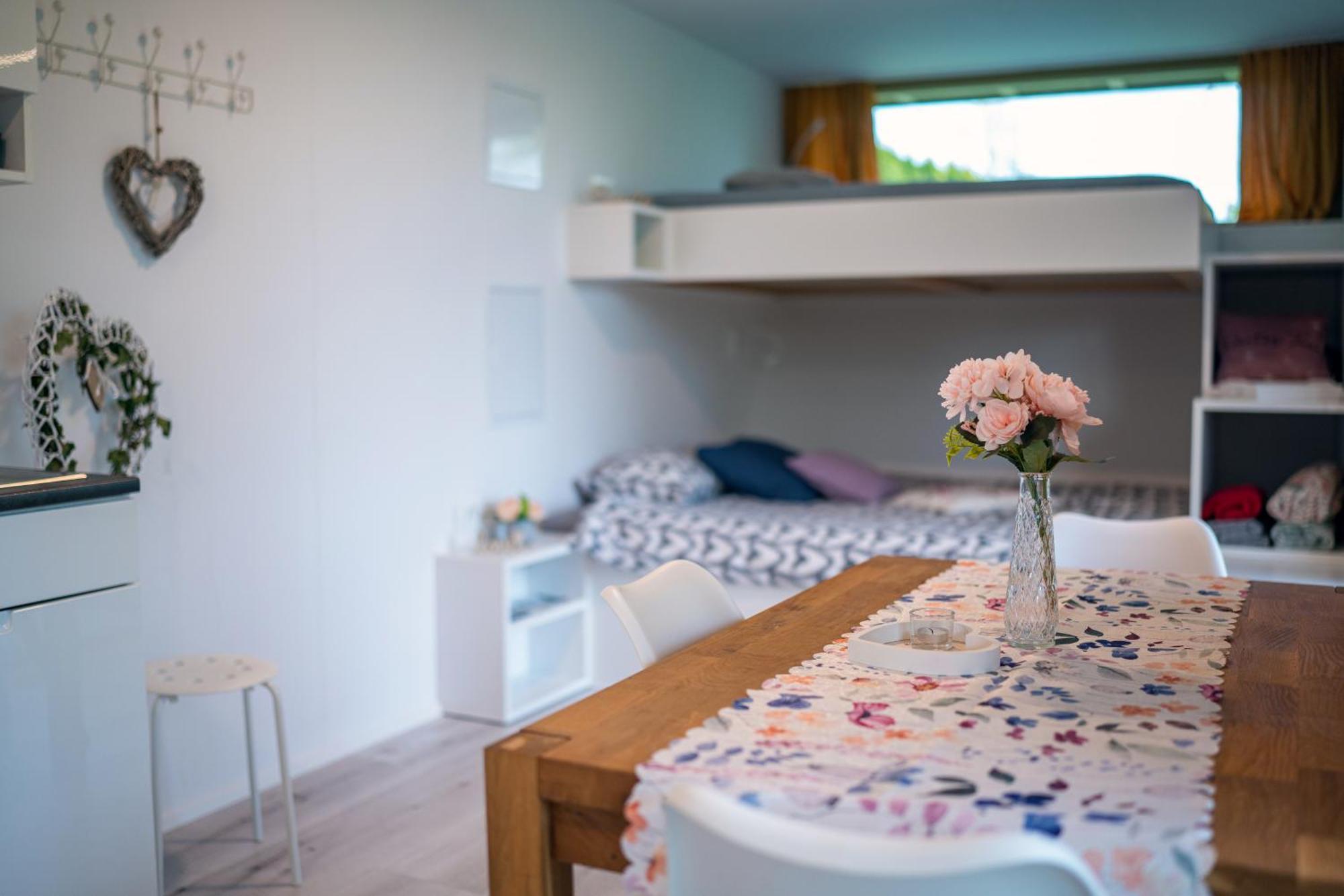 Holiday House Hona Lux Velike Lasce Zewnętrze zdjęcie