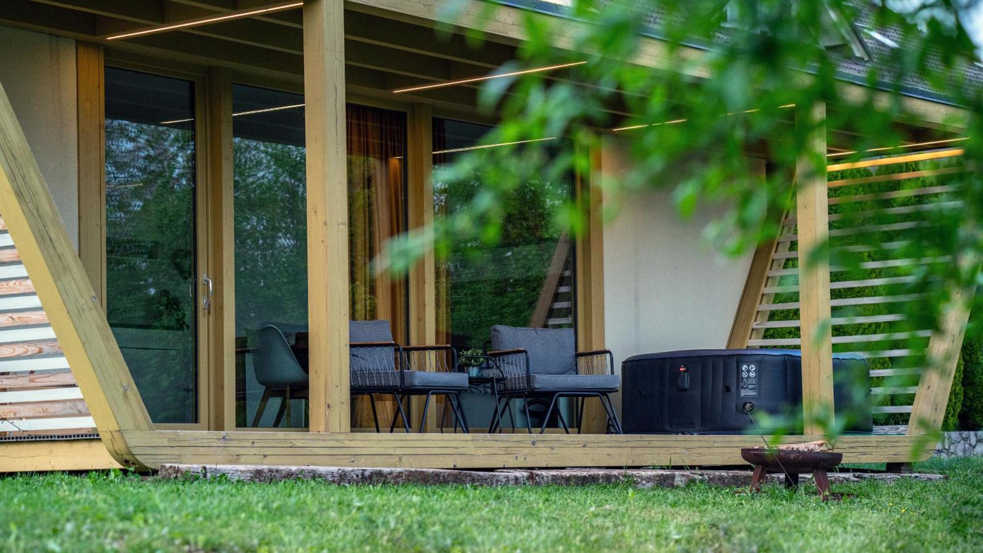 Holiday House Hona Lux Velike Lasce Zewnętrze zdjęcie